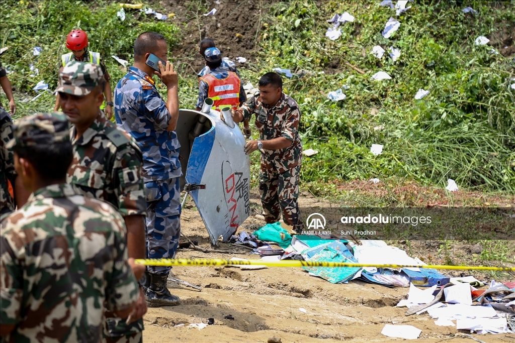 Nepal'de kalkış sırasında pistte kaza yapan uçaktaki 18 kişi öldü