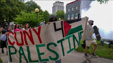 Filistin destekçileri ünlü dizinin New York'taki çekimleri sırasında protesto düzenledi