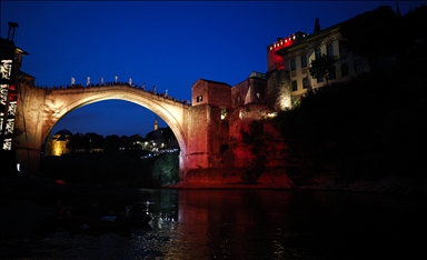 Spektakularnom ceremonijom obilježena 20. godišnjica obnove Starog mosta u Mostaru