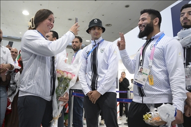В Париже с энтузиазмом встретили палестинских спортсменов- участников Олимпиады