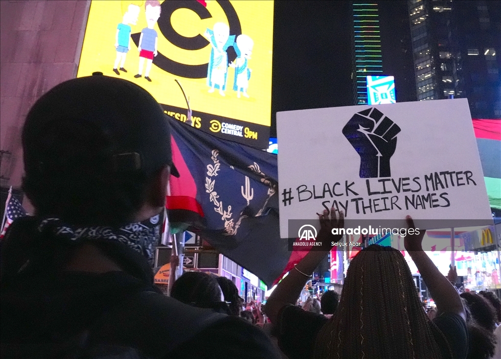 В США протестуют против убийства темнокожей женщины полицейскими