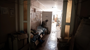 Donetsk'te yaralanan askerlere Ukrayna ordusu sağlık görevlileri müdahale etti