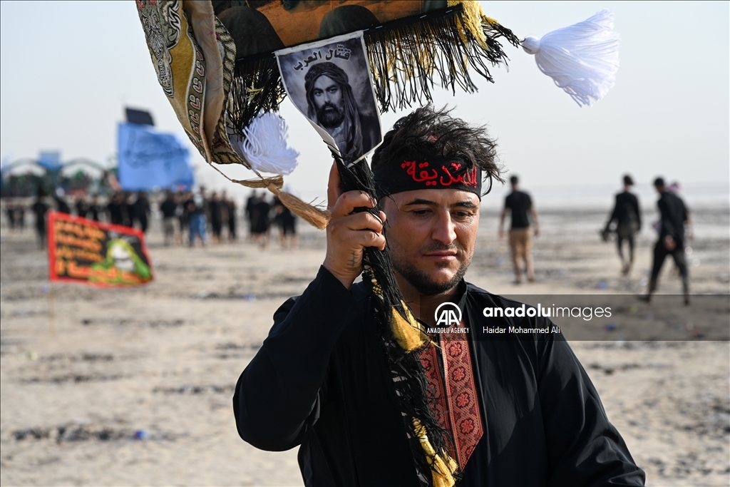 В Ираке прошло траурное шествие Арбаин