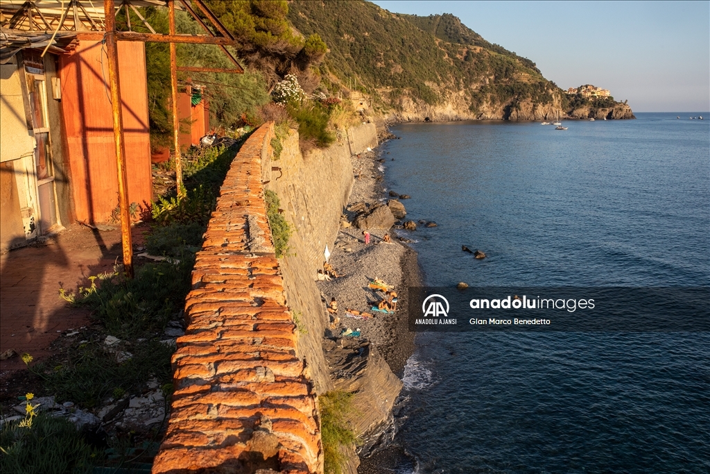 İtalya, popüler Cinque Terre bölgesinde turizmin olumsuz etkilerini azaltmaya çalışıyor