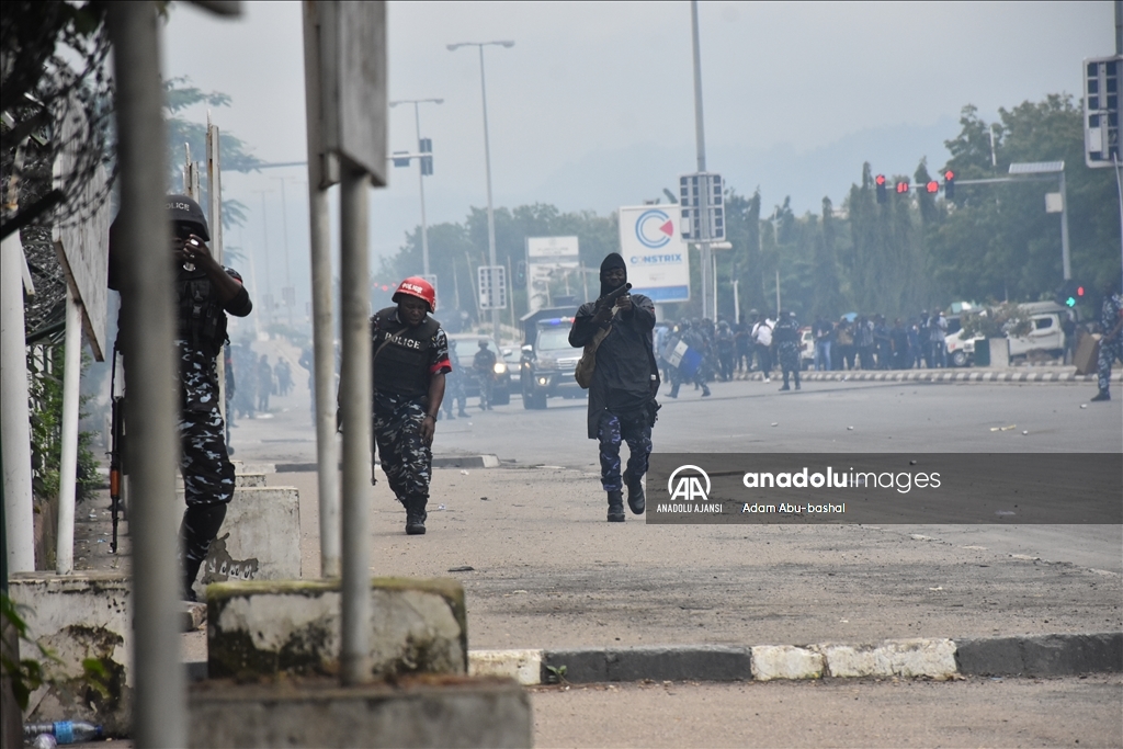 Nijerya'da hayat pahalılığına karşı protestolar düzenlendi