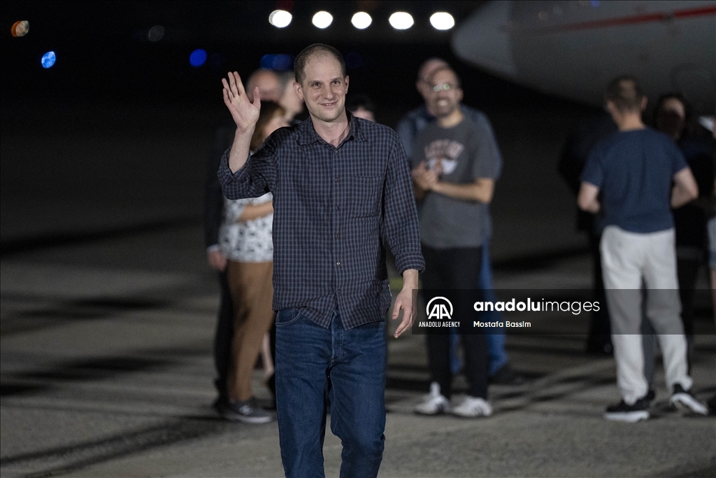 Biden and Harris welcome those returning to US after US-Russia prisoner swap