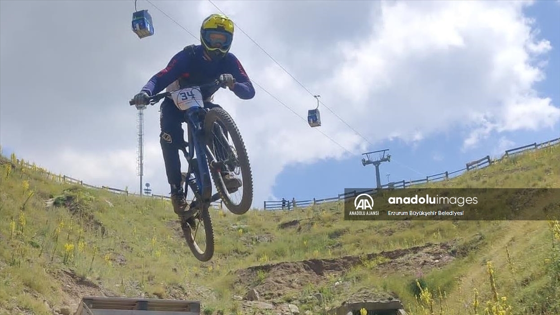 Erzurum'da düzenlenen Downhill Türkiye Şampiyonası sona erdi