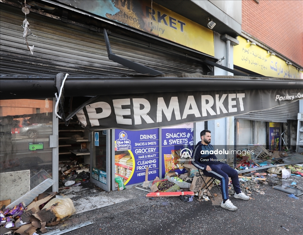 Belfast'ta ırkçı saldırılar devam ediyor