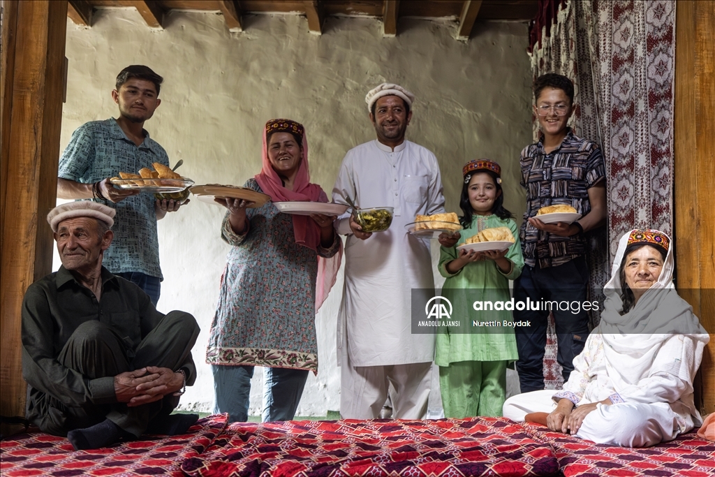 Pakistan'da yaşayan Hunzalar
