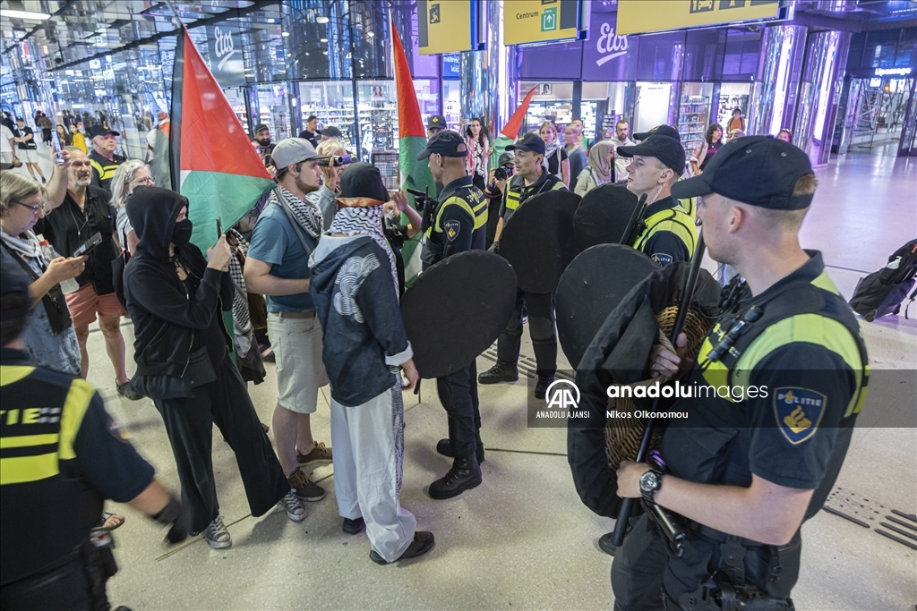 Amsterdam'da Filistin yanlısı protestoda tutuklamalar