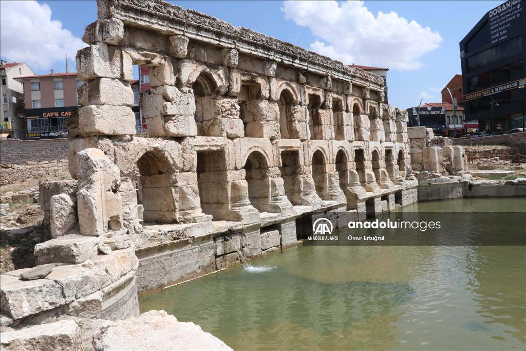 Yozgat'ta tarihi Roma Hamamı, çevre düzenlemesinin ardından ziyarete açıldı