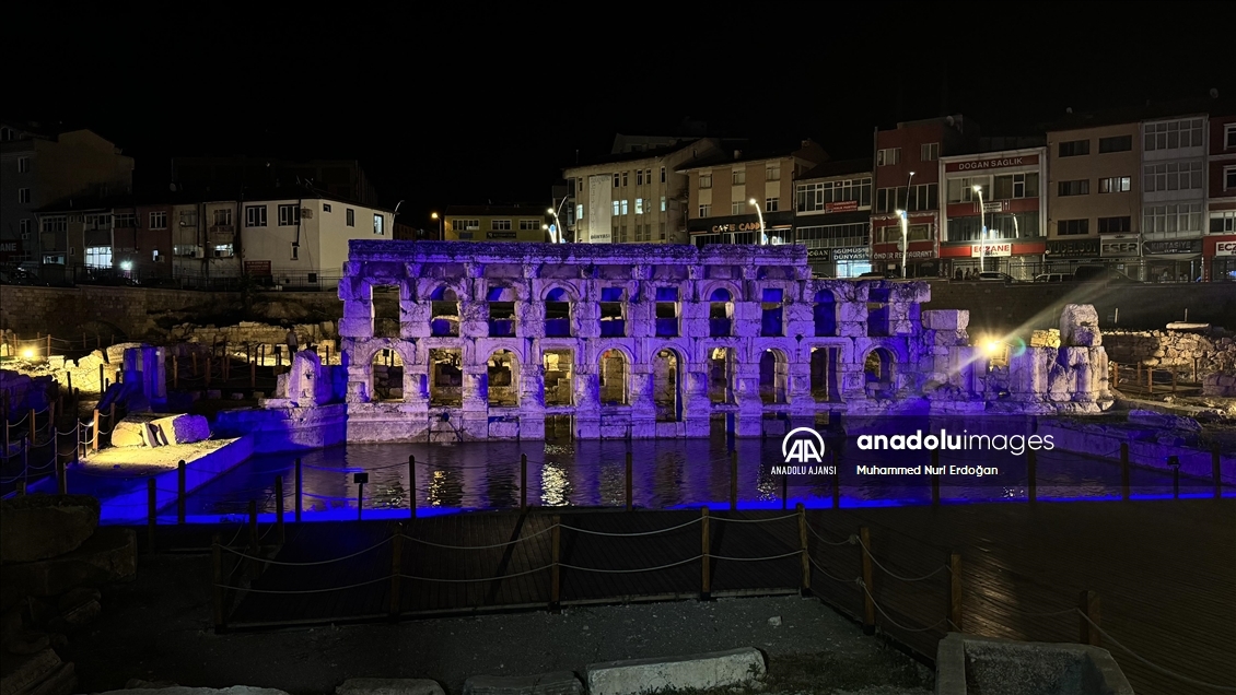 Yozgat'ta tarihi Roma Hamamı, çevre düzenlemesinin ardından ziyarete açıldı