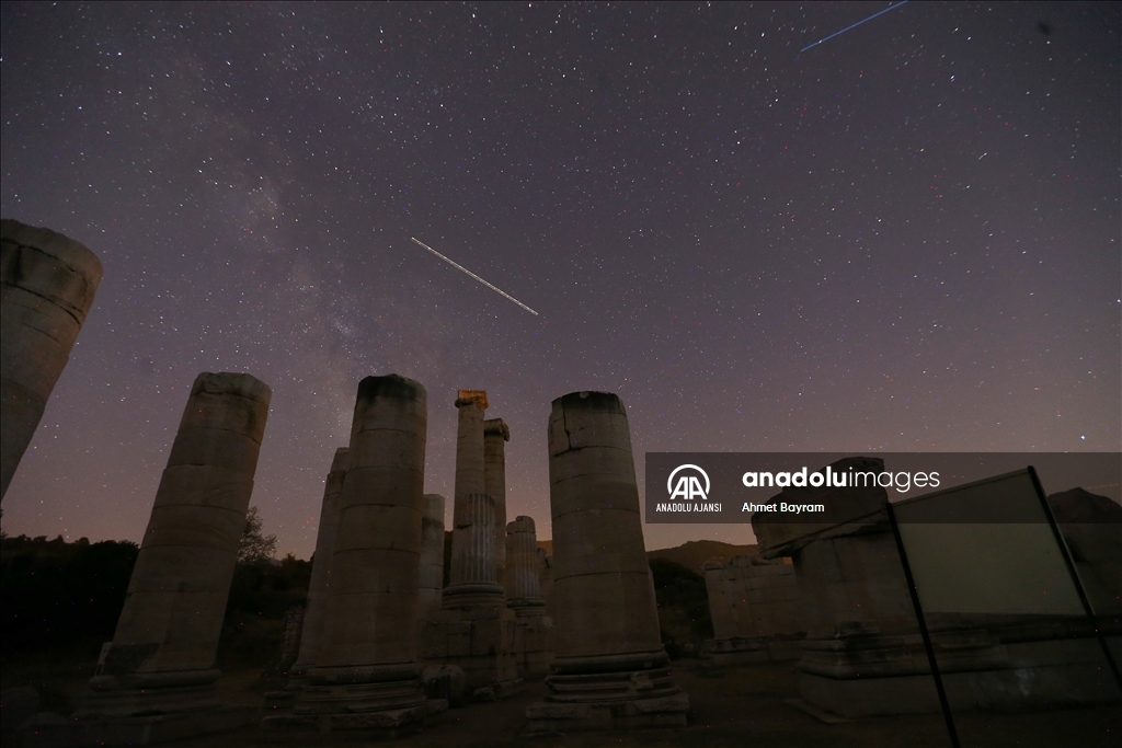 Sardes Antik Kenti'nde yıldızlı gece