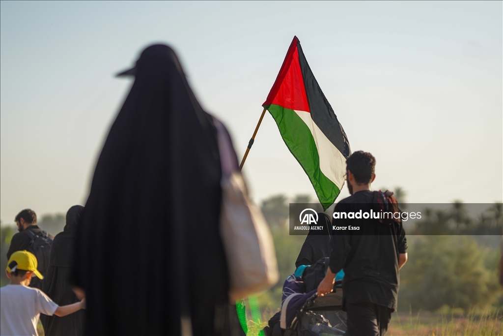 В Ираке прошло траурное шествие Арбаин