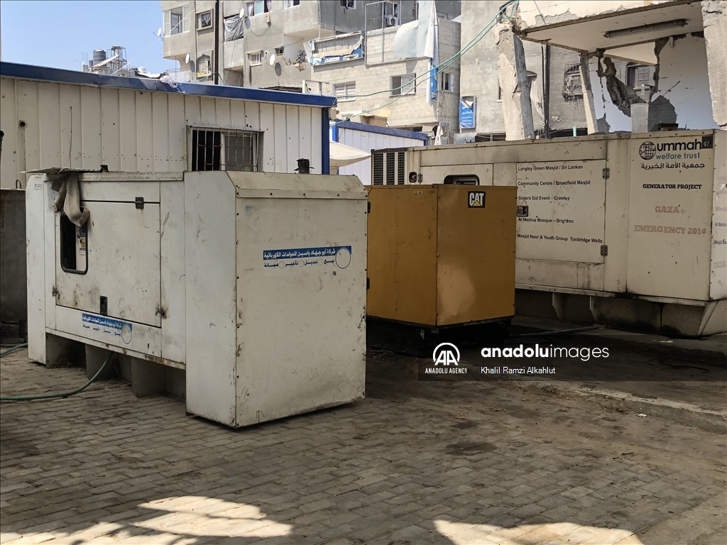 Генераторы больницы Камаль Адван на севере сектора Газа могут остановиться из-за нехватки топлива.