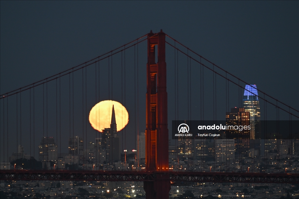 San Francisco'da Süper Ay