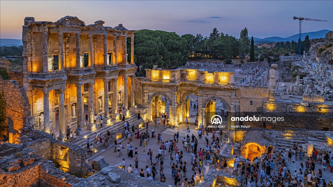 'Nighttime archaeology' at the ancient city of Ephesus