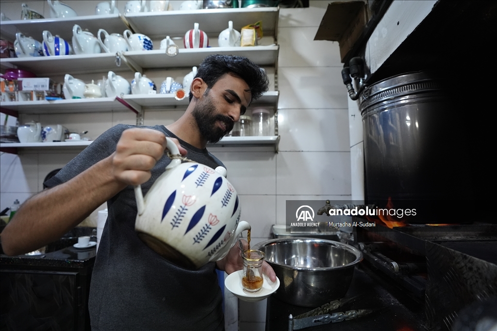 بغداد.. "مقهى أم كلثوم" يجذب محبي الطرب منذ 54 عاما