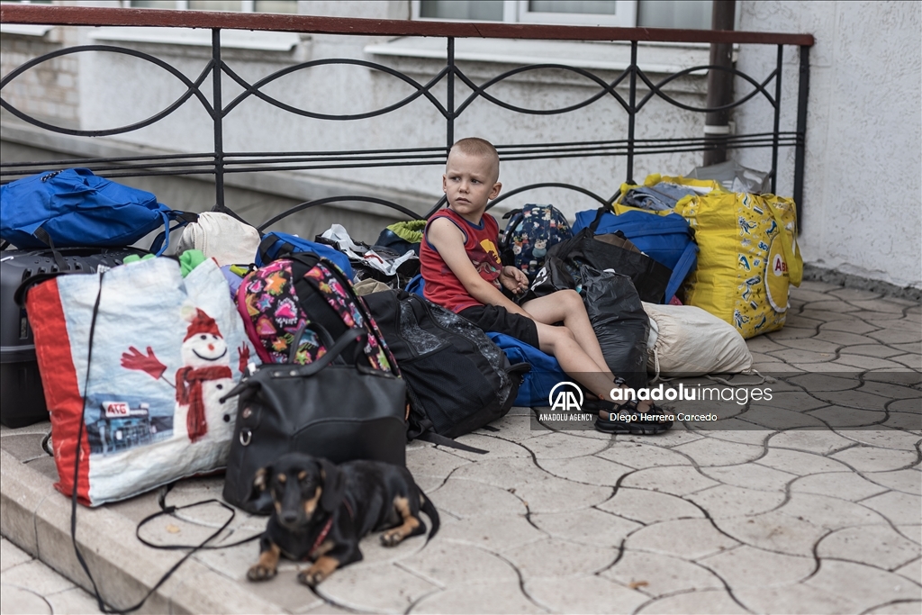 Evacuation of Ukrainian civilians from the Pokrovsk direction