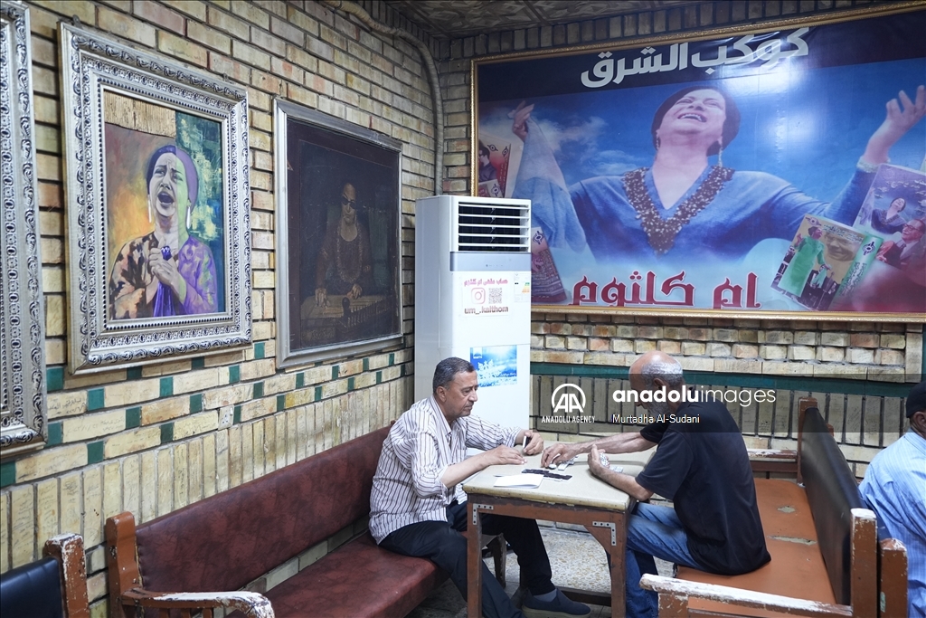 بغداد.. "مقهى أم كلثوم" يجذب محبي الطرب منذ 54 عاما