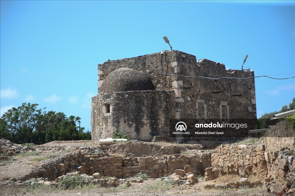 Kelenderis Antik Kenti'nde 2 bin 500 yıllık kalenin ortaya çıkarılması hedefleniyor