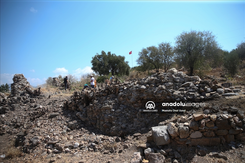 Kelenderis Antik Kenti'nde 2 bin 500 yıllık kalenin ortaya çıkarılması hedefleniyor