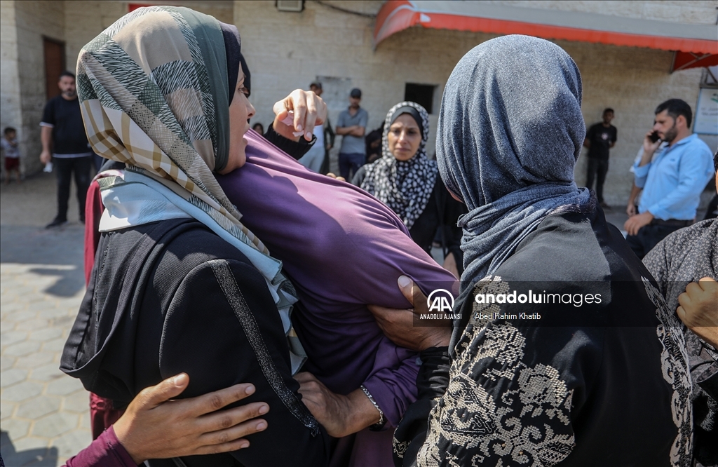 İsrail'in saldırısı sonucu hayatını kaybedenler için cenaze töreni düzenlendi