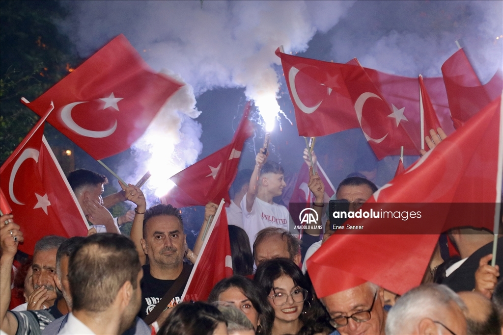 Trabzon'da fener alayı düzenlendi