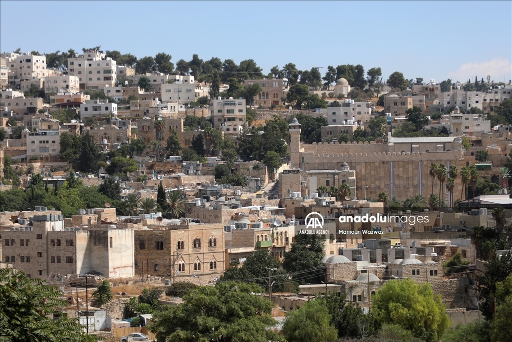 الضفة.. الجيش الإسرائيلي يقتحم مدينة الخليل ويغلق المسجد الإبراهيمي