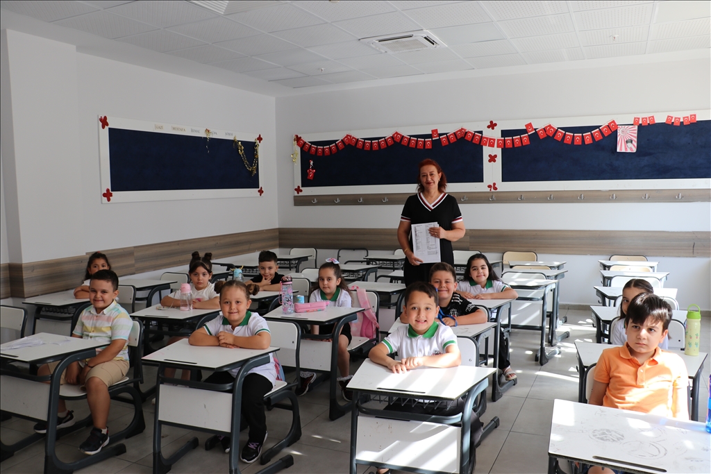 Kilis'te okullarda ilk zil 'uyum' için çaldı