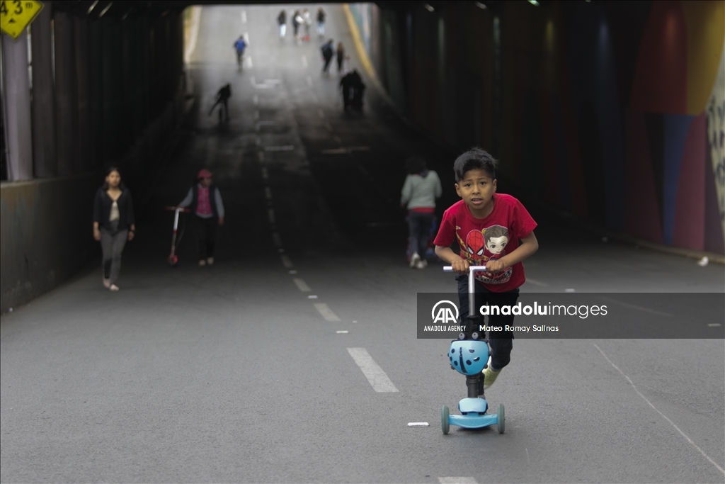 Pedestrian Day in Bolivia