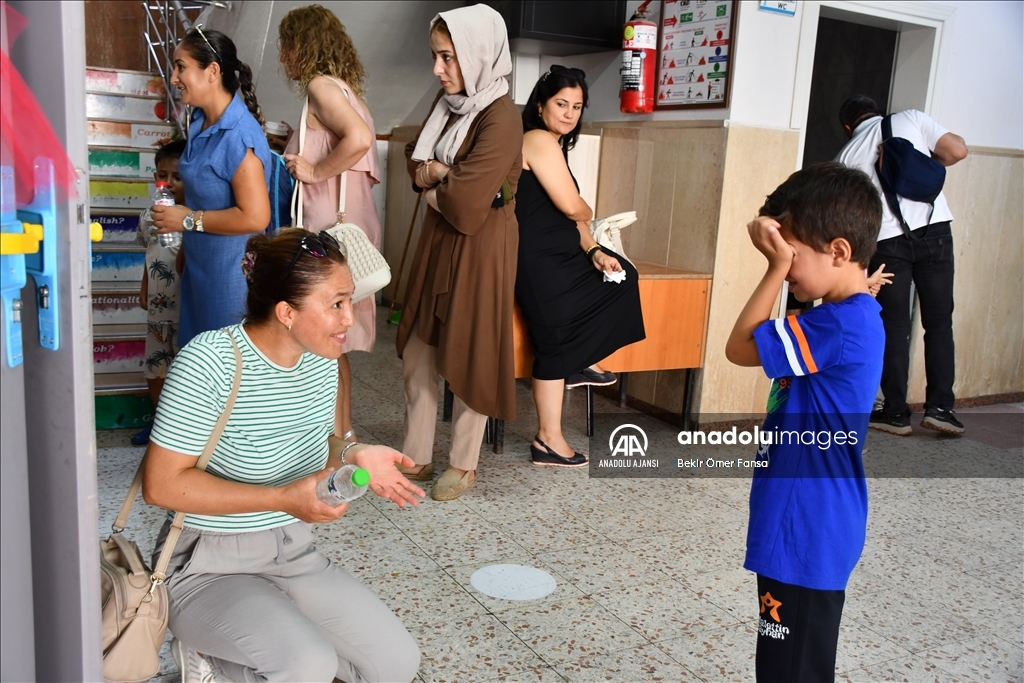 Adana'da okullarda ilk zil "uyum" için çaldı