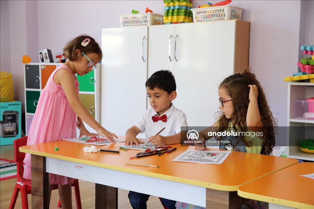 Muş'ta okullarda ilk zil "uyum" için çaldı