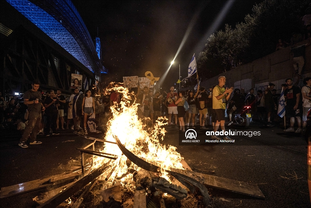 В Израиле прошла антиправительственная акция протеста из-за отказа