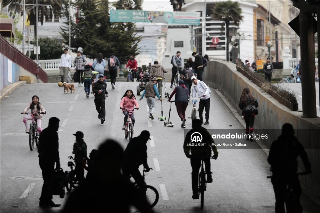 Pedestrian Day in Bolivia