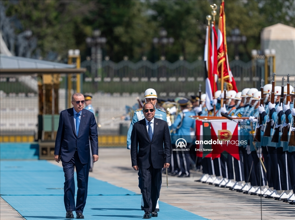 الرئيس أردوغان يستقبل نظيره المصري بمراسم رسمية