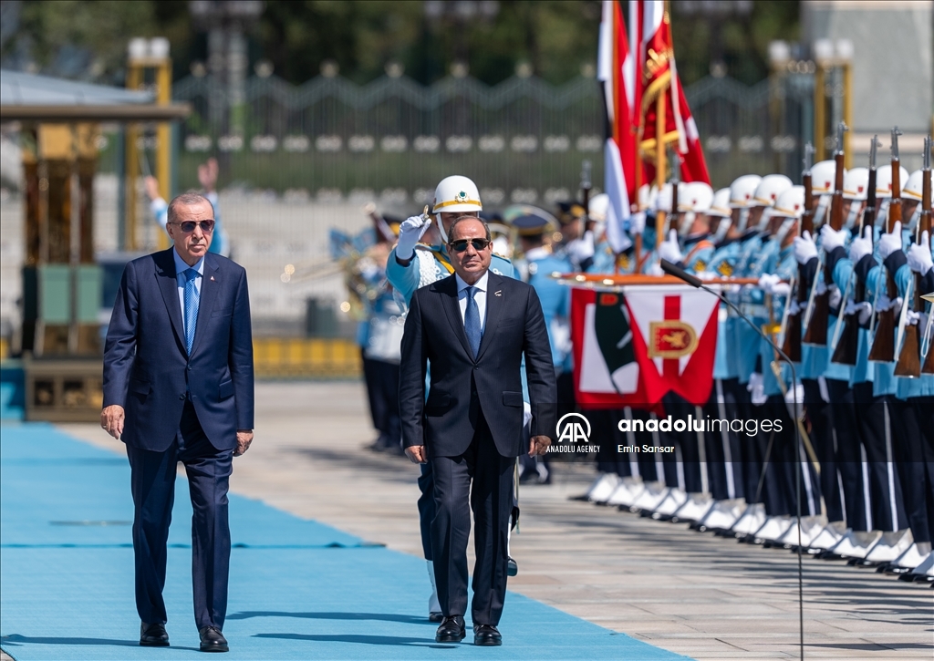 الرئيس أردوغان يستقبل نظيره المصري بمراسم رسمية