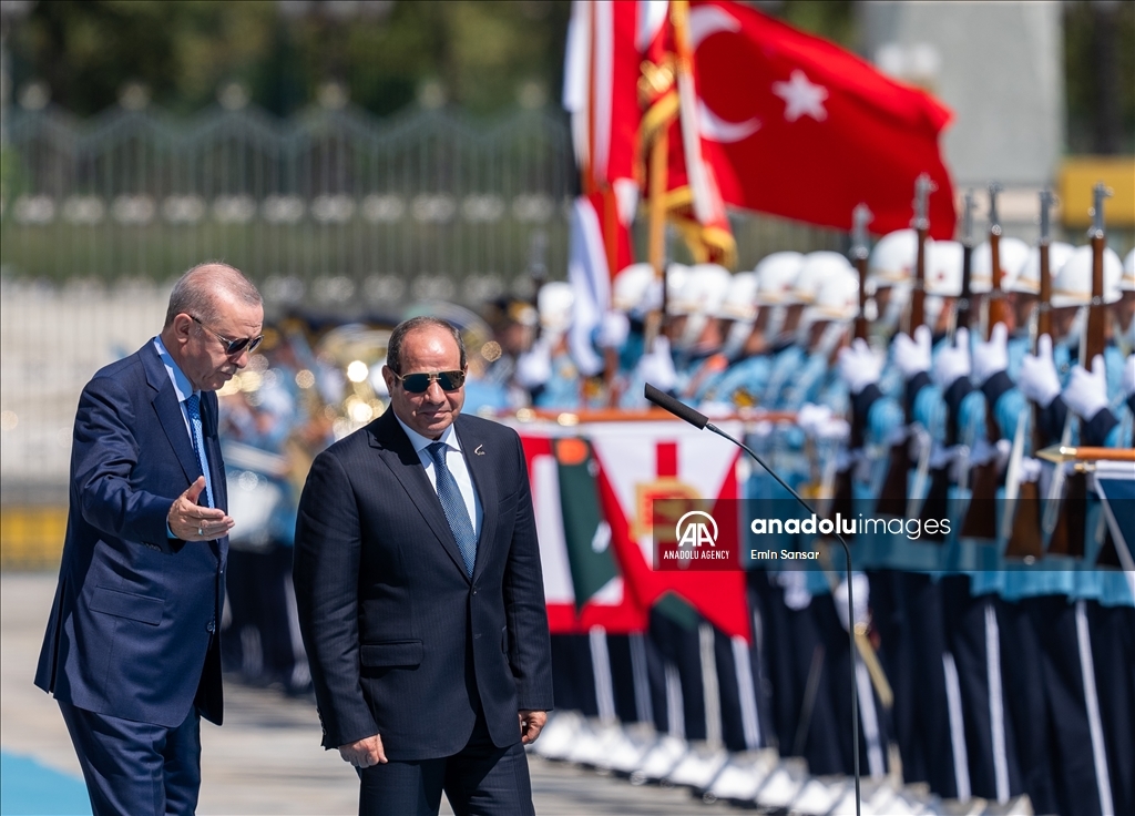 الرئيس أردوغان يستقبل نظيره المصري بمراسم رسمية