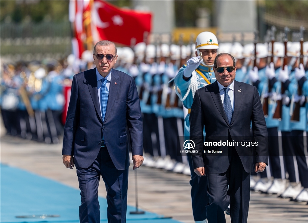 الرئيس أردوغان يستقبل نظيره المصري بمراسم رسمية