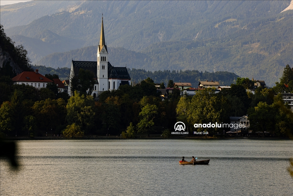 Slovenya'nın doğal güzelliği: Bled Gölü