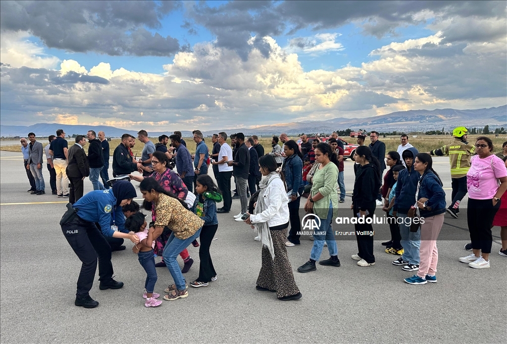 Hindistan'dan Almanya'ya giden yolcu uçağı bomba ihbarı nedeniyle Erzurum'a zorunlu iniş yaptı
