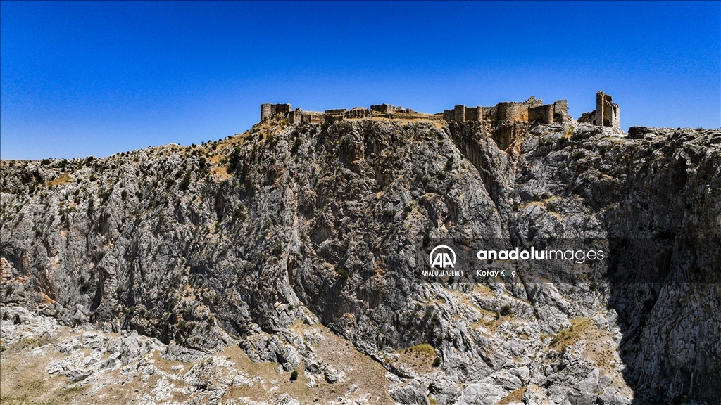 Expansion of the excavation area in the ancient city of Anavarza of Turkiye's Adana