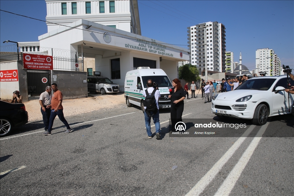 Diyarbakır'da ölü bulunan Narin Güran'ın cenazesi yakınlarına teslim edildi