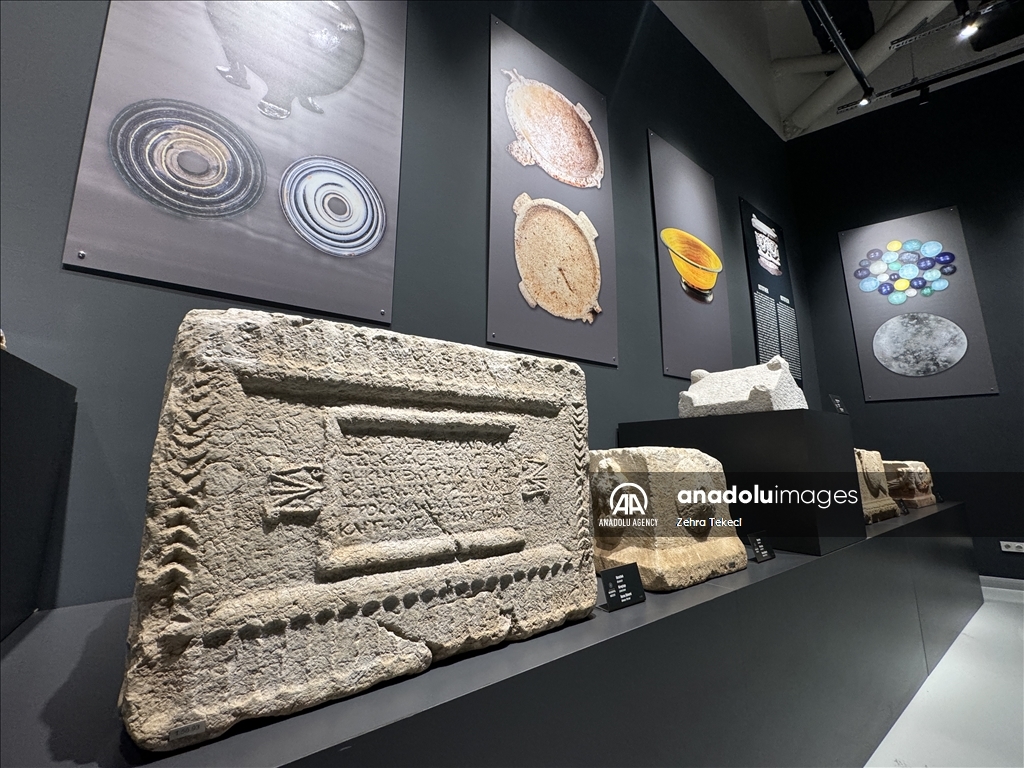 Музей-некрополь в провинции Анталья проваливает свет на 2300-летнюю историю