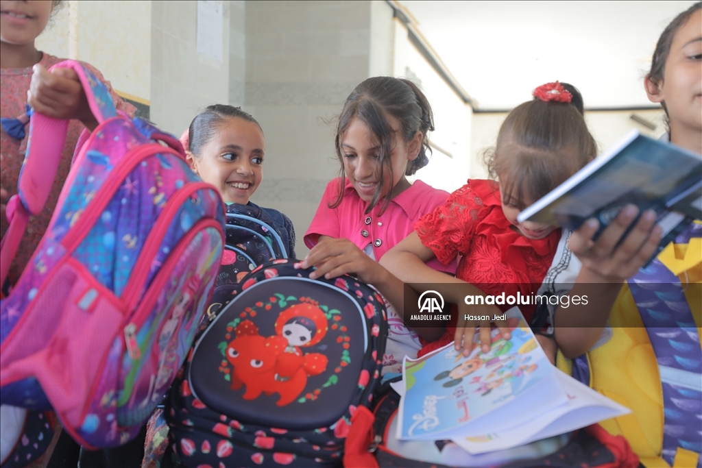 School bags and stationery supplies distributed to children in Gaza