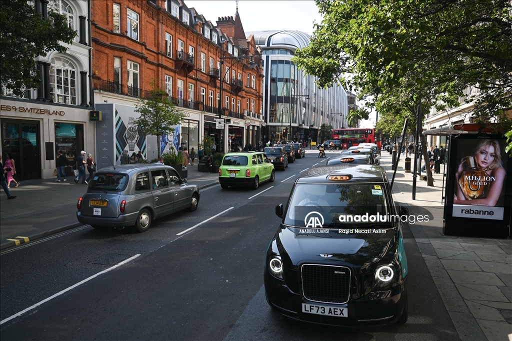 Londra'nın ünlü caddesi Oxford Street yayalaştırılacak