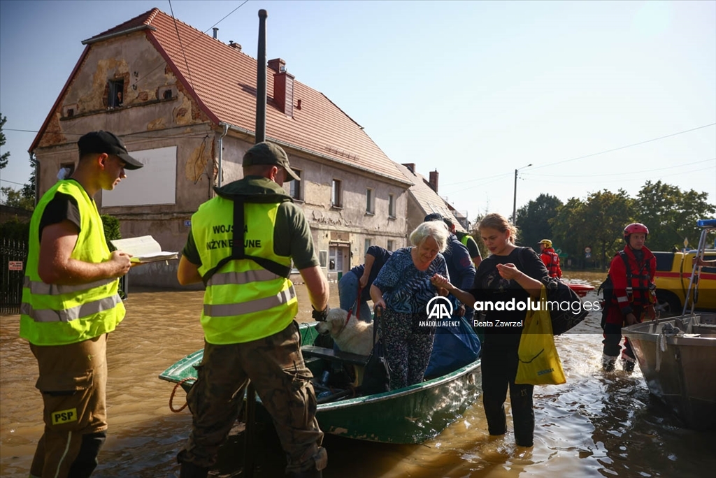 Поплавите во Европа одзедоа 20 животи