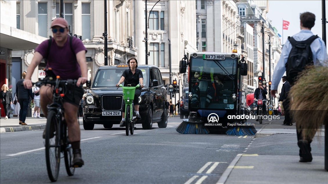 Londra'nın ünlü caddesi Oxford Street yayalaştırılacak