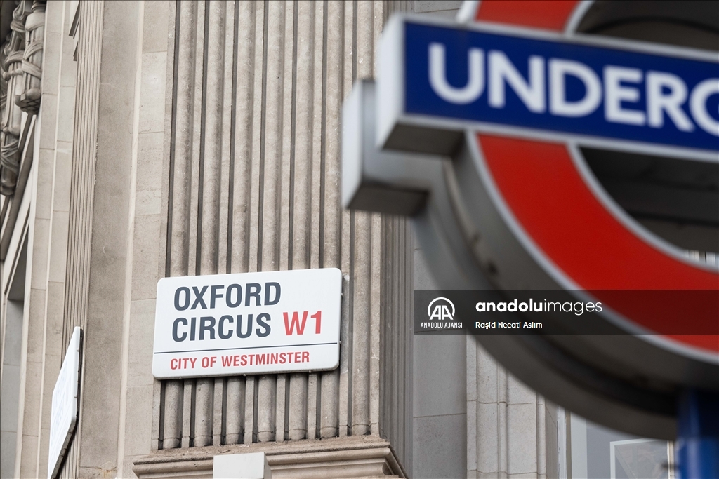 Londra'nın ünlü caddesi Oxford Street yayalaştırılacak