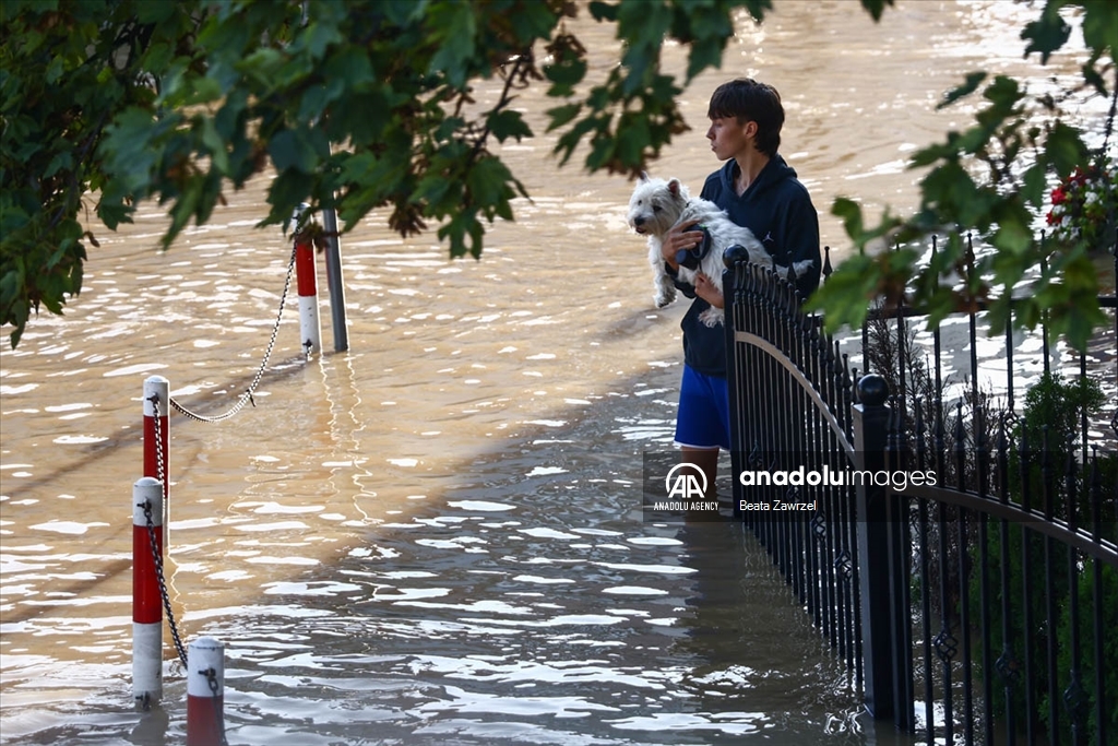 Поплавите во Европа одзедоа 20 животи